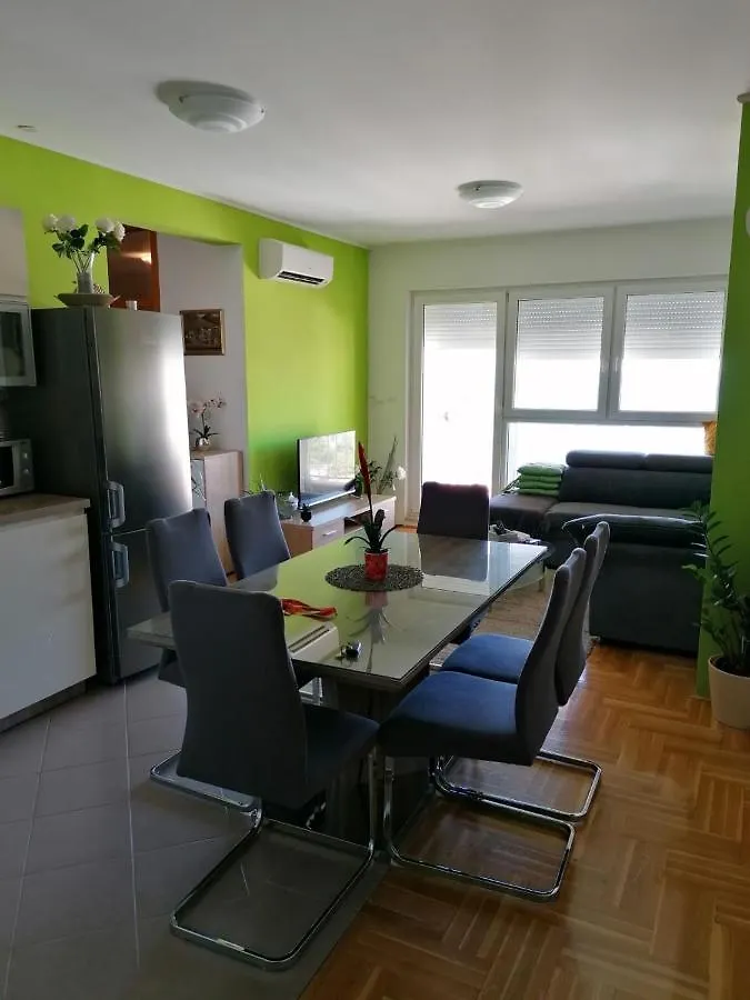 Apartment Marija تروغير